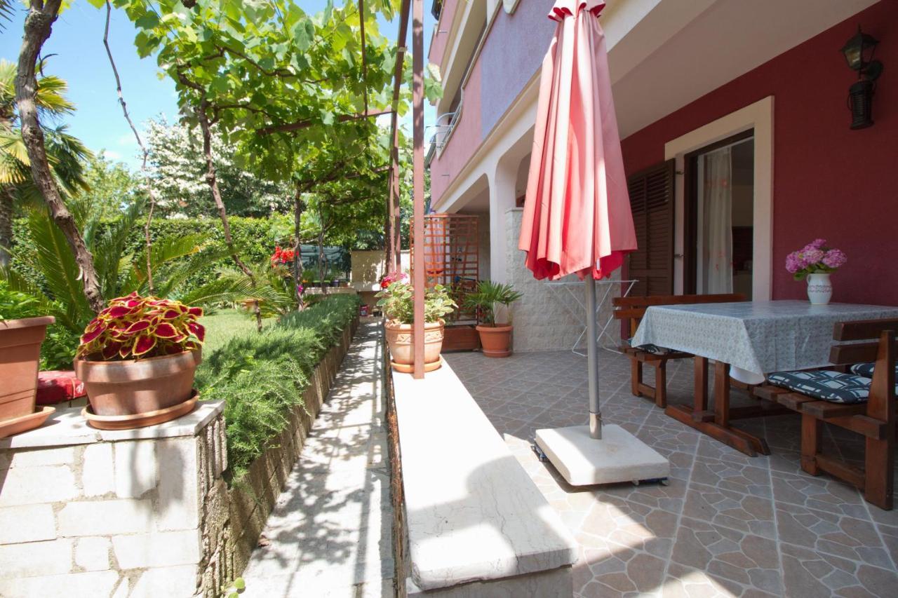 Apartments Lidija 로비니 외부 사진