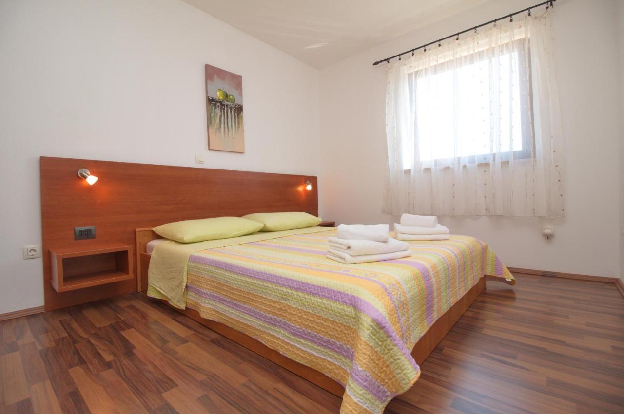 Apartments Lidija 로비니 외부 사진