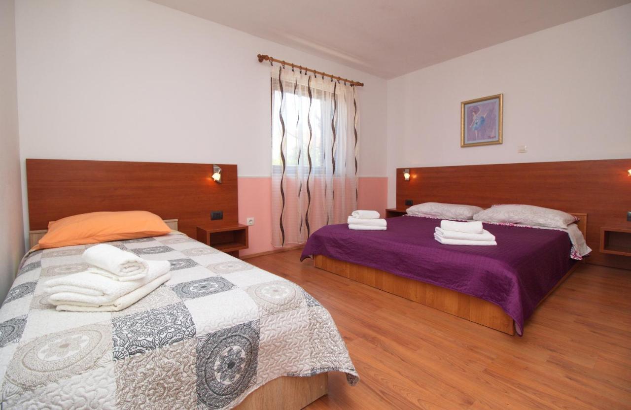 Apartments Lidija 로비니 외부 사진