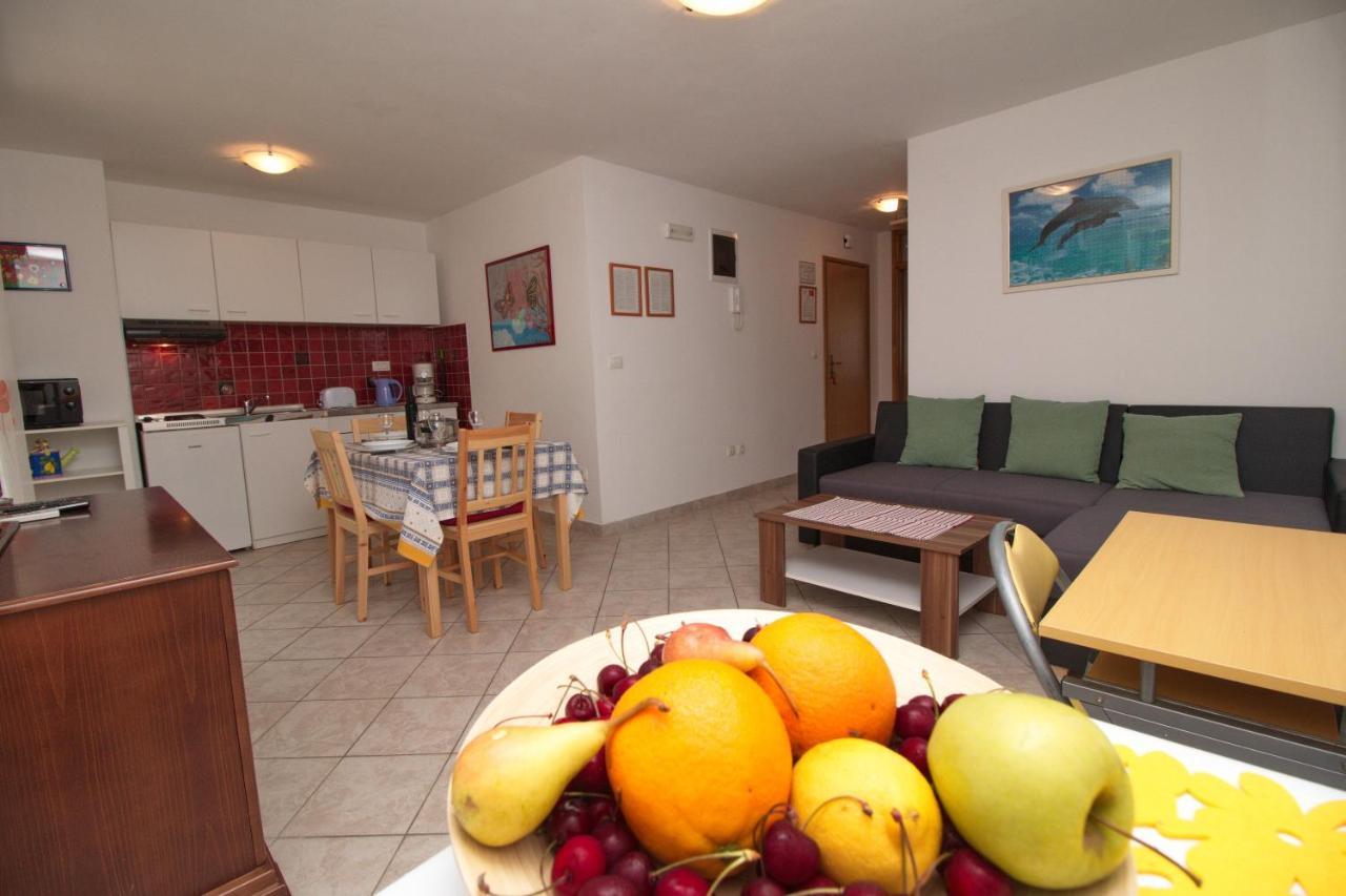 Apartments Lidija 로비니 외부 사진