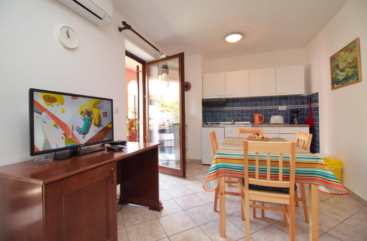 Apartments Lidija 로비니 외부 사진